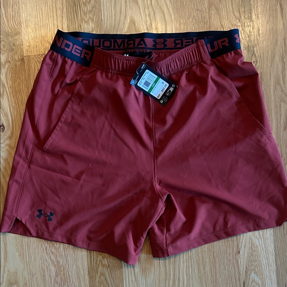 Under Armour Men's Burgundy Athletic Shorts